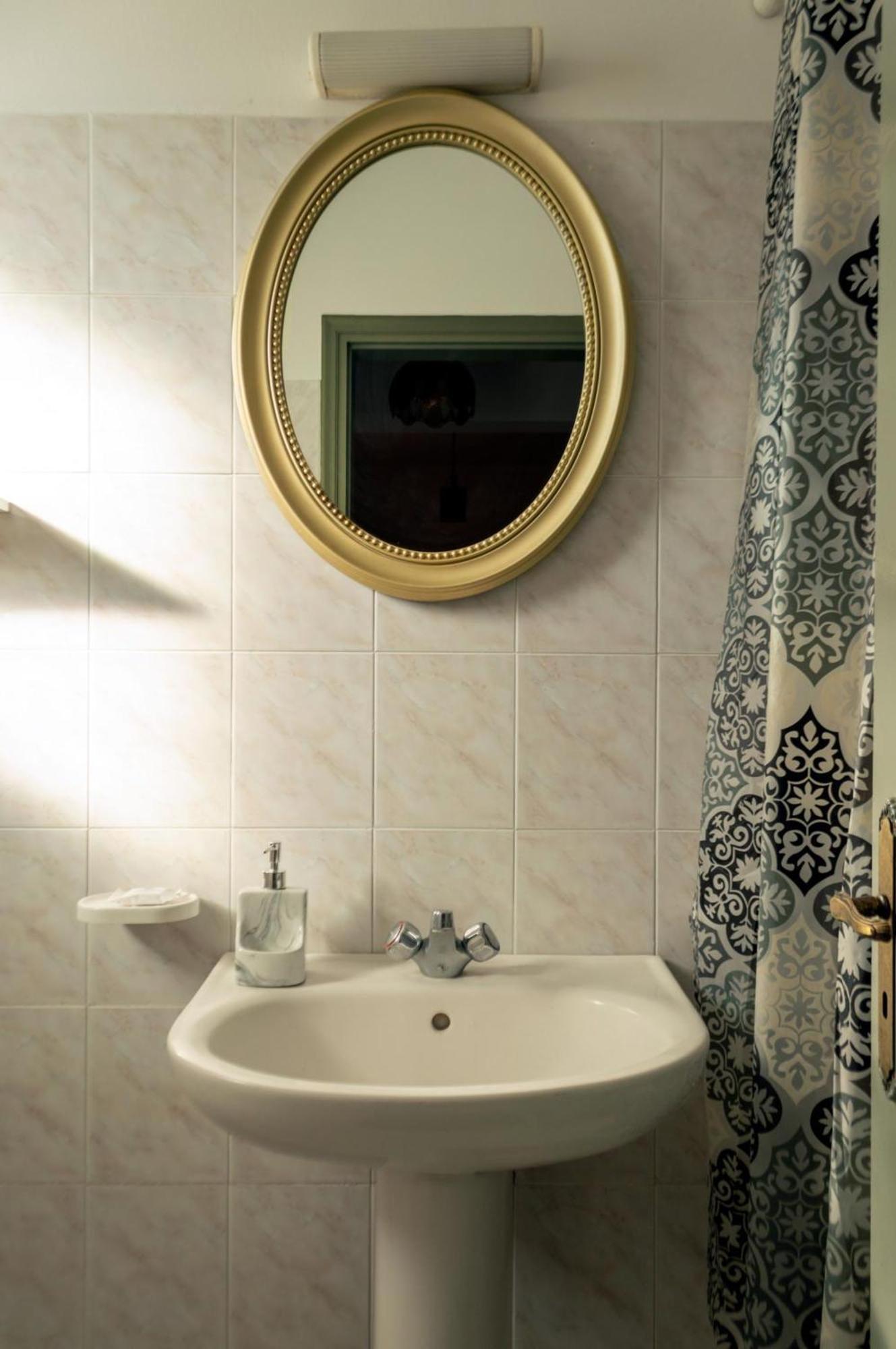 Lefteris Apartments In イアリソス エクステリア 写真