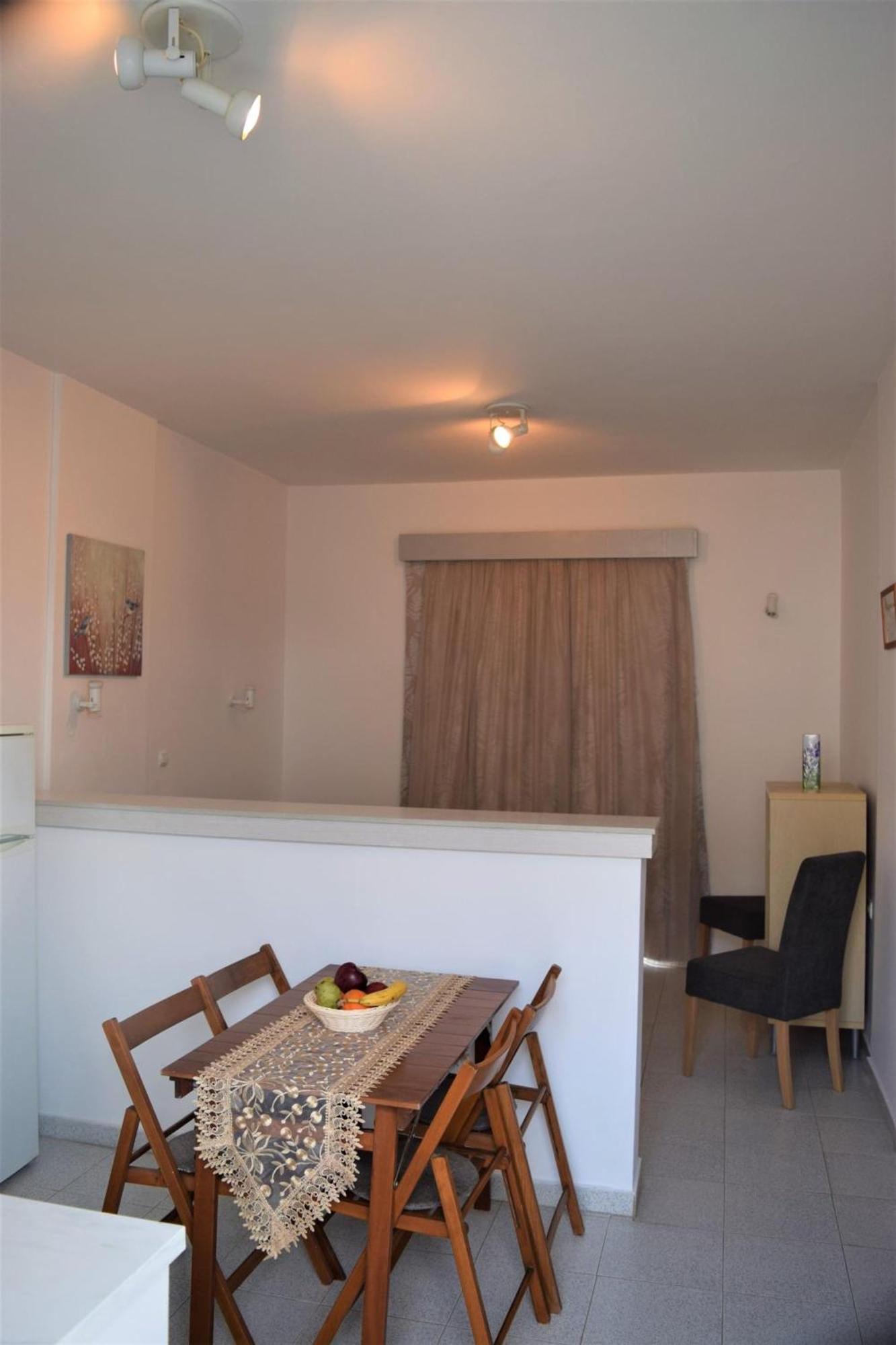Lefteris Apartments In イアリソス エクステリア 写真